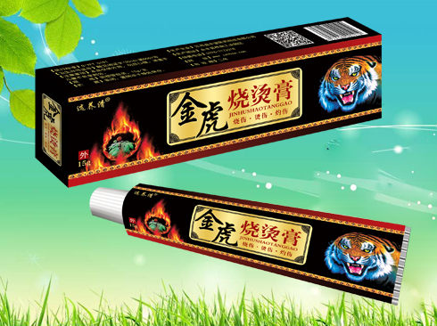 �𻢟��C��